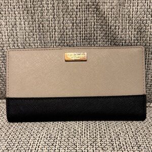 Kate Spade Beige and Black Bi-Fold Wallet